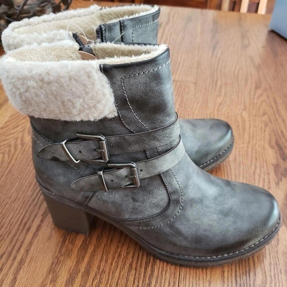 NWT wanderlust boots fur lined boots 11 (Bin 8)
